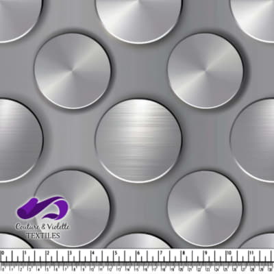 Disques circulaires en acier brossé argenté sur fond gris