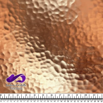 Plaque en métal texturé en cuivre martelé