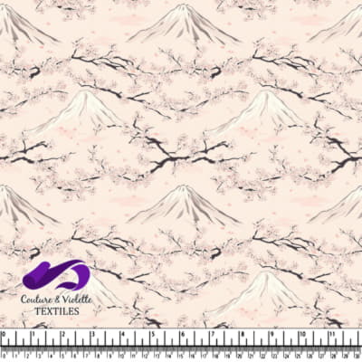 Branches de cerisier avec montagnes