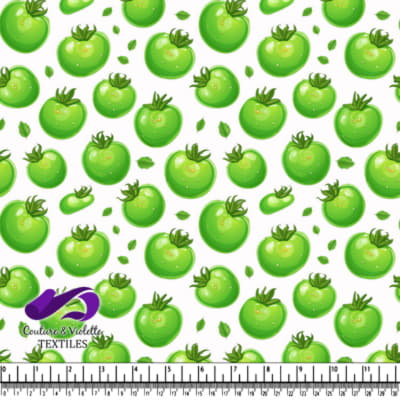 Tomates vertes fraîches avec feuilles de basilic et gouttes