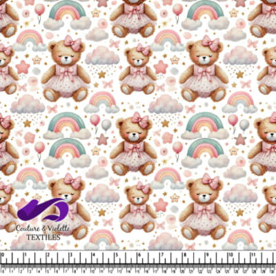 Mignonnes ourses en peluche, arc-en-ciel et étoiles
