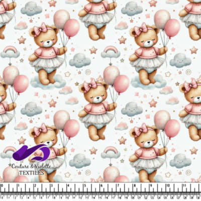 Motifs d'Ours en Peluche avec Ballons et Nuages