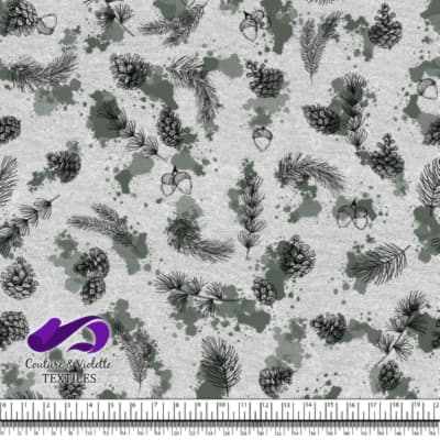 Conifères et Taches de Sauge sur Fond Blanc